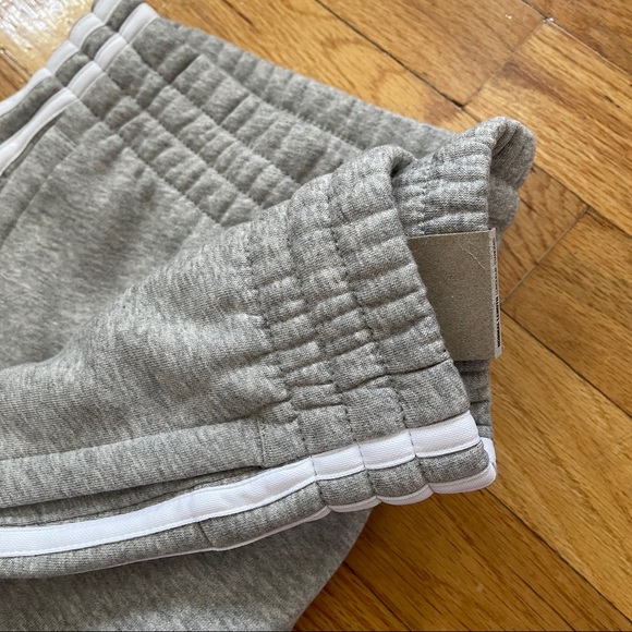 Adidas SweatPants - Picture 5 of 6